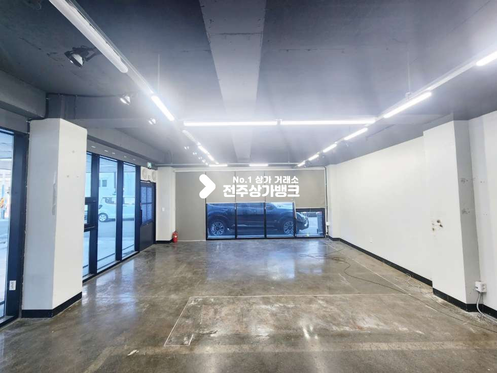 전북 전주덕진구 덕진동1가 덕진동2가 깔끔한 인테리어 20평형대 저렴한 가격의 상가 즉시입주 가능 ! 월세 매물번호 14079 사진 4