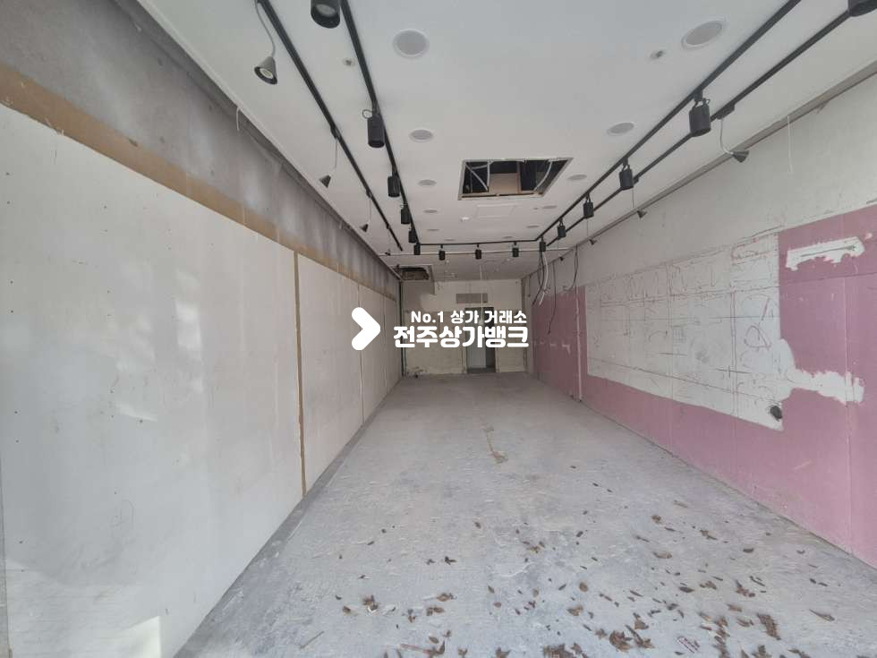 전북 전주덕진구 덕진동2가 ○하가지구 메인도로 상가. 프렌차이즈 카페추천 ○ 월세 매물번호 16508 사진 1