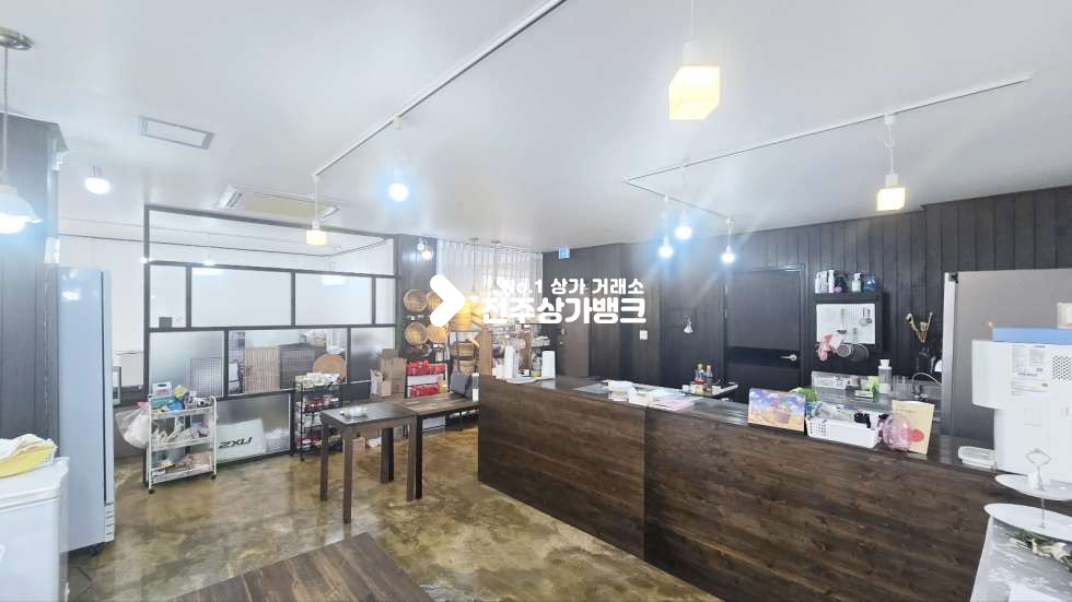 전북 전주완산구 효자동2가 효자동2가 대로변 깔끔한 상가 내부인테리어 좋음 즉시입주가능 월세 매물번호 16511 사진 1