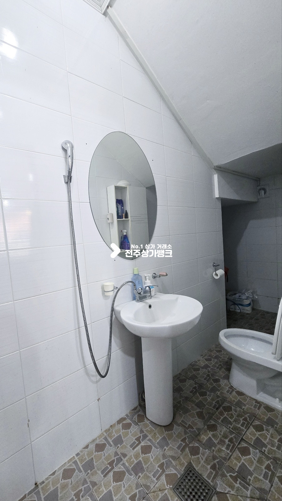 전북 전주완산구 효자동2가 효자동2가 대로변 깔끔한 상가 내부인테리어 좋음 즉시입주가능 월세 매물번호 16511 사진 7