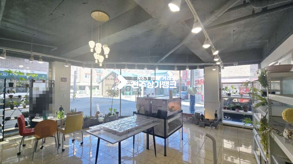 전북 전주완산구 효자동3가 효자동3가 내부깔끔 분양샵으로도 가능하며 권리금협의가능 월세 매물번호 16513 사진 6