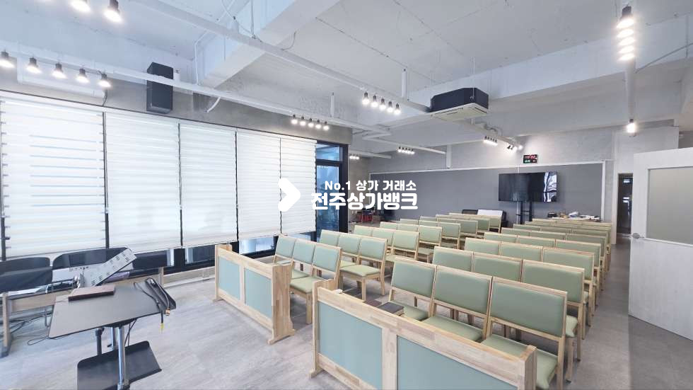 전북 전주완산구 효자동2가 효자동2가 100평대 에어컨9대 룸분리 테라스 2곳 깔끔하여 즉시사용가능한곳 !! 월세 매물번호 16442 사진 5