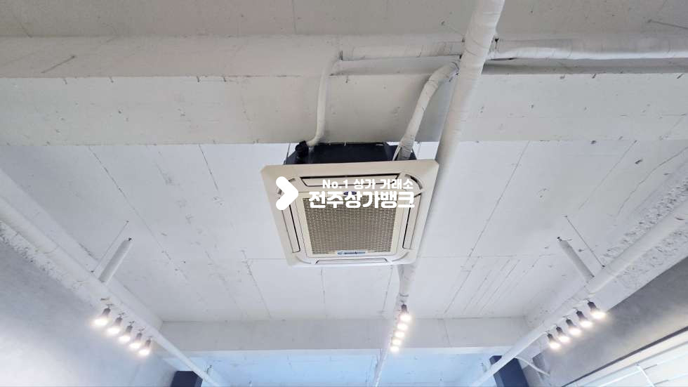 전북 전주완산구 효자동2가 효자동2가 100평대 에어컨9대 룸분리 테라스 2곳 깔끔하여 즉시사용가능한곳 !! 월세 매물번호 16442 사진 16