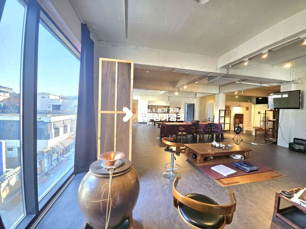 도로변 통창