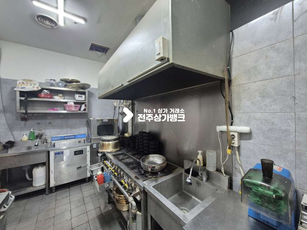 전북 완주군 이서면 갈산리 ○혁신도시 메인거리 무권리 고기집○ 월세 매물번호 16524 사진 6