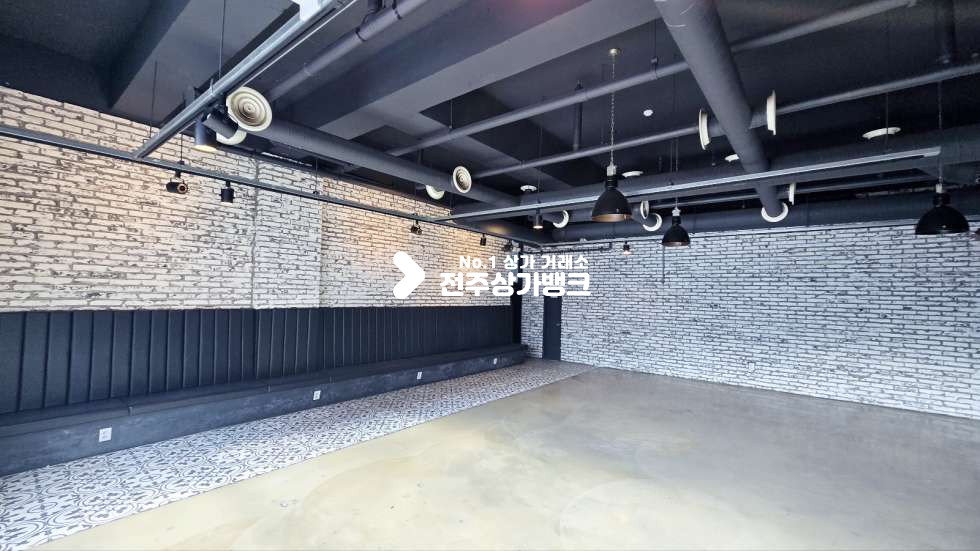 전북 전주완산구 효자동3가 신시가지 2층 음식점자리 내부깔끔하며 테라스까지있음 실내포차,레스토랑 강력추천 월세 매물번호 13729 사진 5