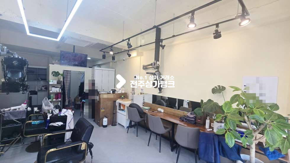 전북 전주완산구 삼천동1가 삼천동1가 유동인구많은 미용실상가 저렴한권리금 협의입주가능 ! 월세 매물번호 16572 사진 2