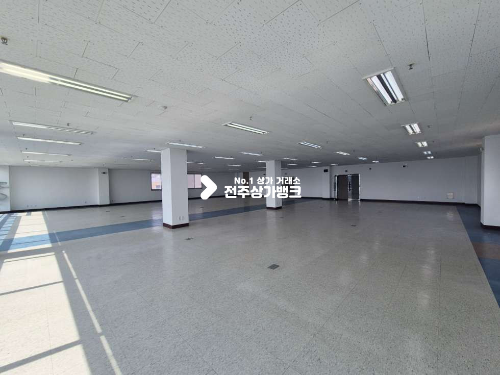 전북 전주완산구 효자동2가 ○효자동 롯데마트 인근 대형평수사무실 ○ 월세 매물번호 15759 사진 4