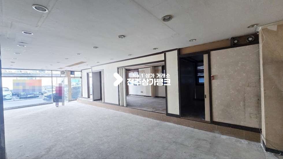 전북 전주완산구 서신동 서신동 유동인구 많은 1층 상가 임대 내부룸시설 있음 임대조건협의가능 월세 매물번호 16591 사진 2