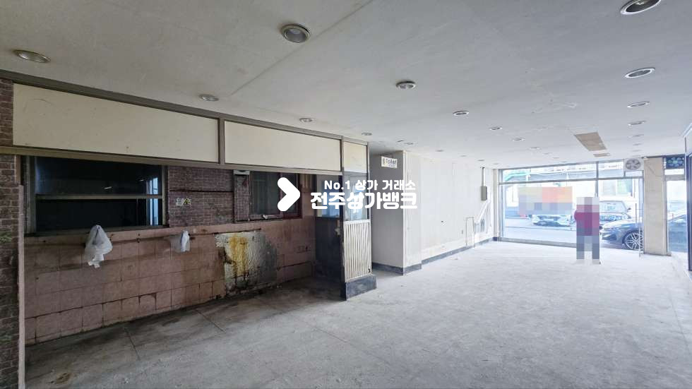 전북 전주완산구 서신동 서신동 유동인구 많은 1층 상가 임대 내부룸시설 있음 임대조건협의가능 월세 매물번호 16591 사진 3