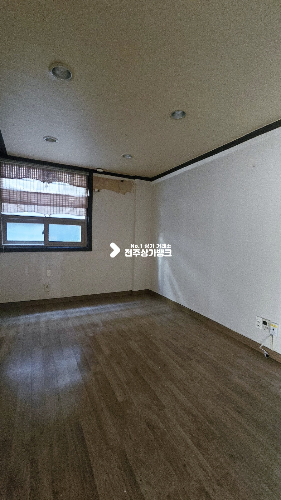 전북 전주완산구 서신동 서신동 유동인구 많은 1층 상가 임대 내부룸시설 있음 임대조건협의가능 월세 매물번호 16591 사진 4