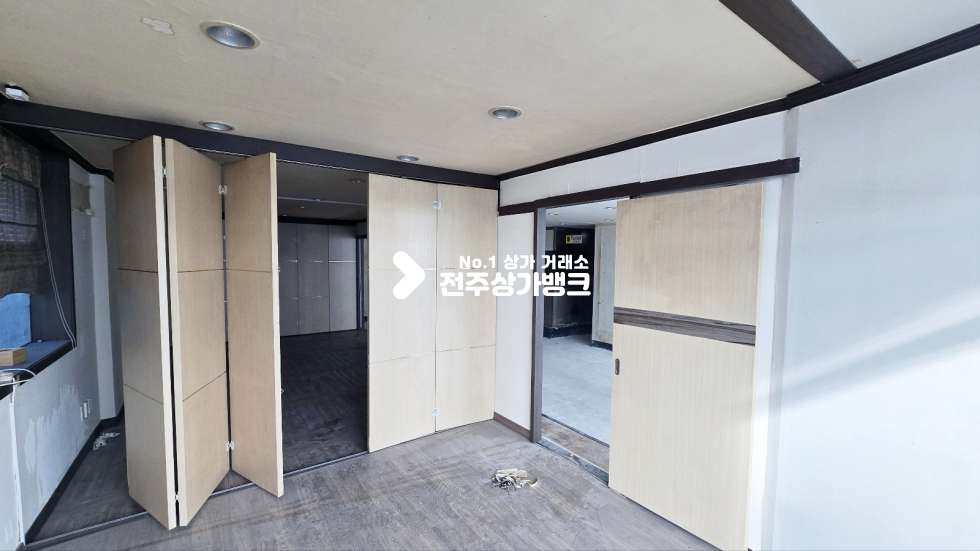 전북 전주완산구 서신동 서신동 유동인구 많은 1층 상가 임대 내부룸시설 있음 임대조건협의가능 월세 매물번호 16591 사진 6