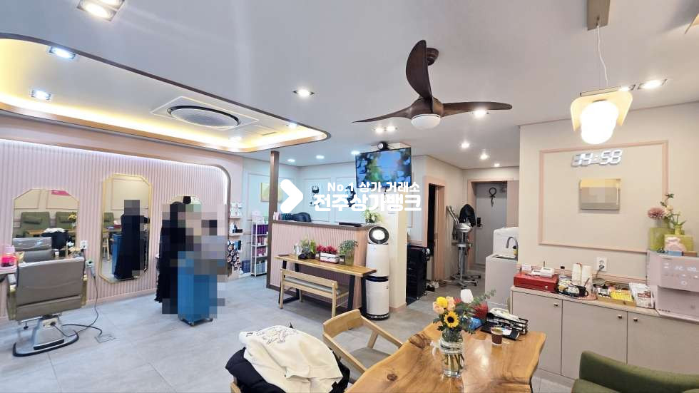 전북 전주완산구 서신동 서신동 깔끔 인테리어 미용실 양도양수 권리금 협의가능 월세 매물번호 16592 사진 1