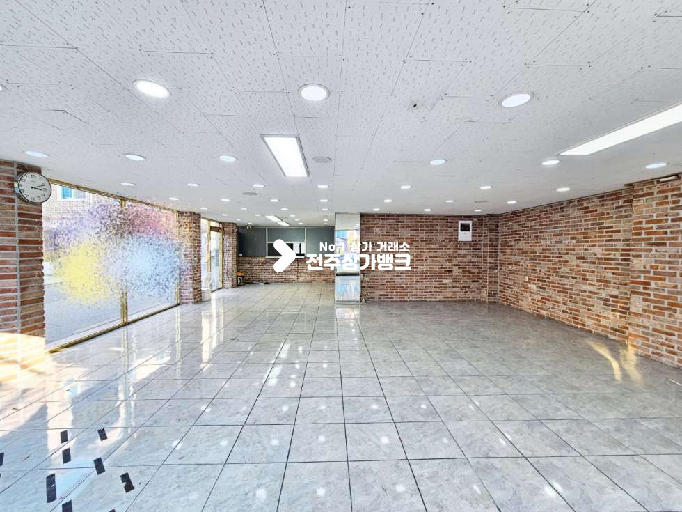 전북 전주완산구 효자동3가 ●전주대신정문부근●50평●즉시입주가능● 월세 매물번호 16599 사진 1