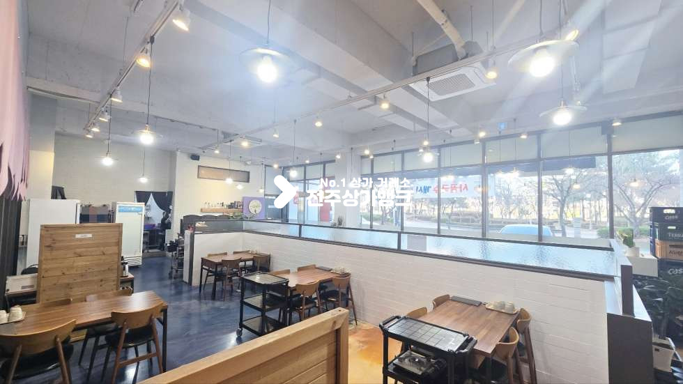 전북 전주완산구 효자동3가 신시가지 깔금한 인테리어로 합리적인권리금으로 즉시사용가능한 1층음식점 임대 월세 매물번호 16614 사진 4
