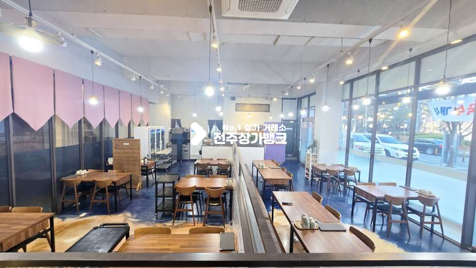 전북 전주완산구 효자동3가 신시가지 깔금한 인테리어로 합리적인권리금으로 즉시사용가능한 1층음식점 임대 월세 매물번호 16614 사진 5