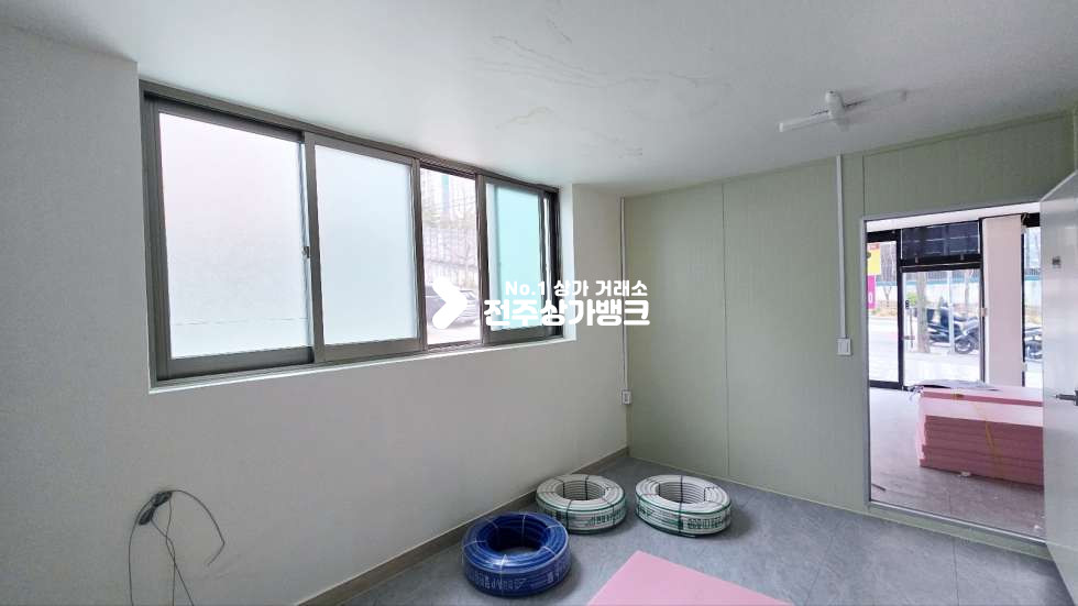 전북 전주덕진구 우아동3가 우아동3가 저렴한가격 18평 넒은 평수 내부깔끔 룸시설있음 즉시입주가능 월세 매물번호 16639 사진 6