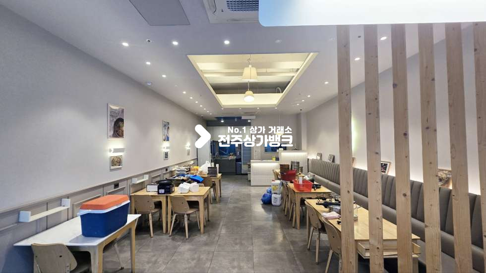 전북 전주완산구 효자동2가 효자동 신시가지 부근 직장인많은 1층 음식점상가 양도양수 내부깔끔 즉시입주가능 월세 매물번호 16640 사진 2