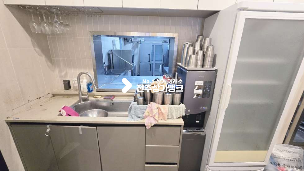 전북 전주완산구 효자동2가 효자동 신시가지 부근 직장인많은 1층 음식점상가 양도양수 내부깔끔 즉시입주가능 월세 매물번호 16640 사진 8