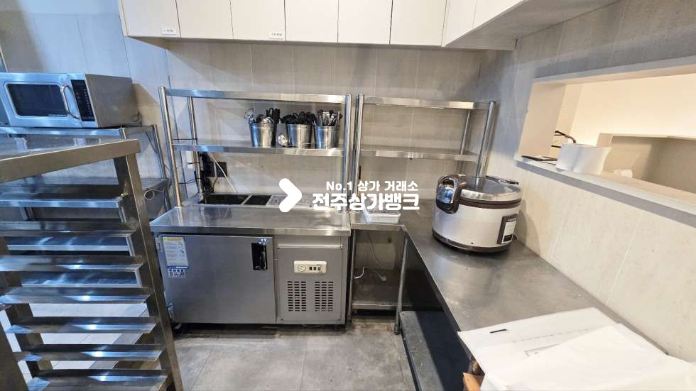 전북 전주완산구 효자동2가 효자동 신시가지 부근 직장인많은 1층 음식점상가 양도양수 내부깔끔 즉시입주가능 월세 매물번호 16640 사진 9