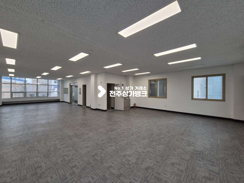 전북 전주완산구 중화산동2가 ○중화산동 백제대로 노출좋은 2층상가. ○ 월세 매물번호 16693 사진 1