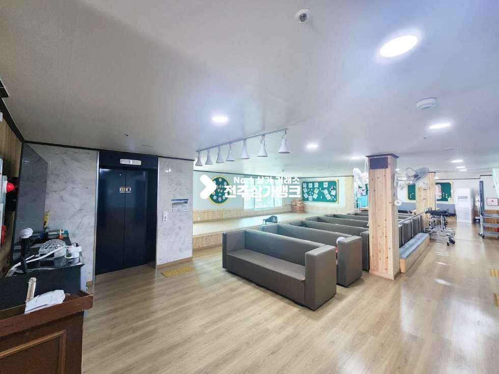전북 전주덕진구 우아동3가 우아동 단독상가로 재가복지센터 운영 최신시설로 완비 , 13인용 엘베설치 , 월세 매물번호 14047 사진 1