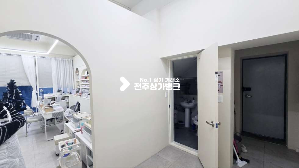 전북 전주덕진구 덕진동1가 구법원앞 유동인구많고 아파트단지앞 미용상가 합리적인권리금 가격협의가능 ! 월세 매물번호 16666 사진 6