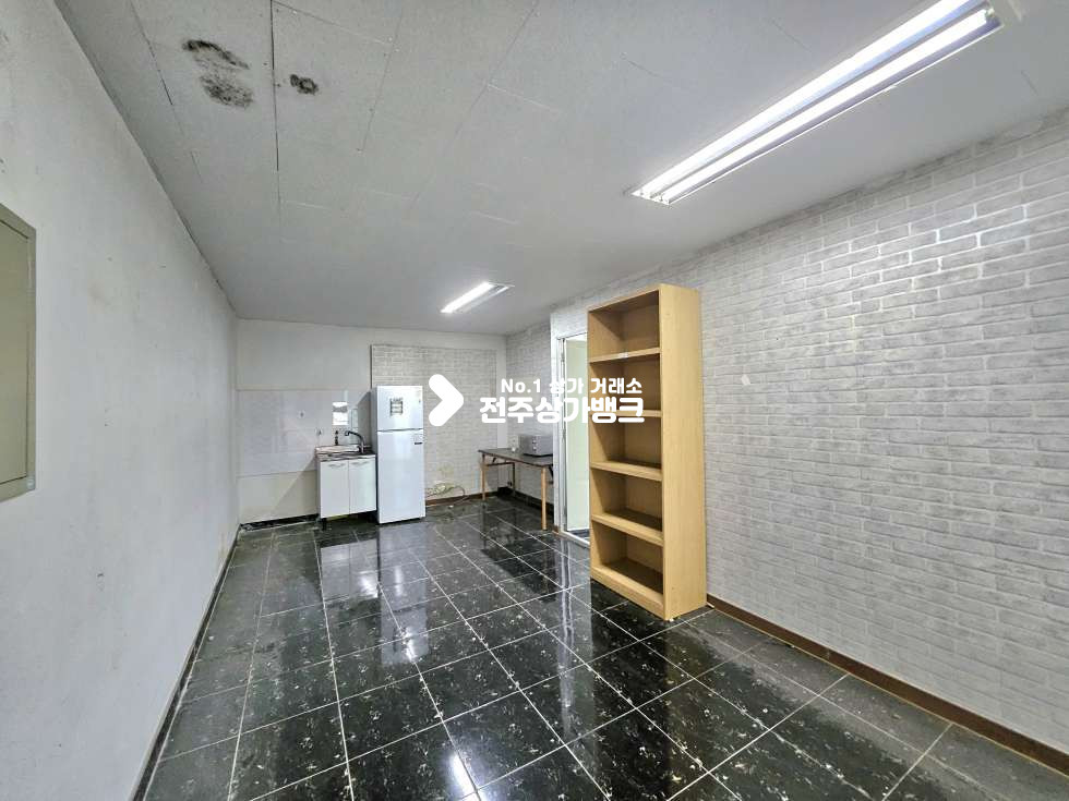 전북 전주덕진구 인후동1가 안골 1층 코너//17평 룸분리//주차 좋음 월세 매물번호 16709 사진 5