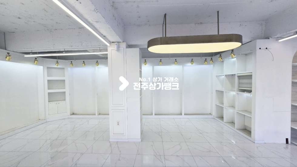 전북 전주덕진구 송천동1가 송천동 대로변 인테리어깔끔한 판매점 강력추천 ! 즉시입주가능 월세 매물번호 16710 사진 2