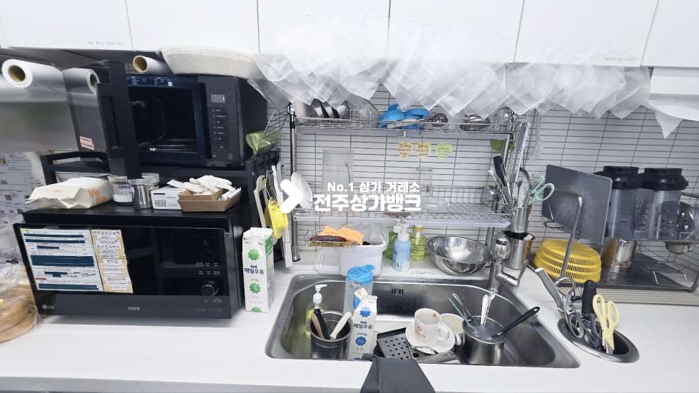 전북 전주덕진구 금암동 금암동 깔끔하고 매출좋은 카페 양도양수 권리금협의가능 월세 매물번호 16731 사진 9