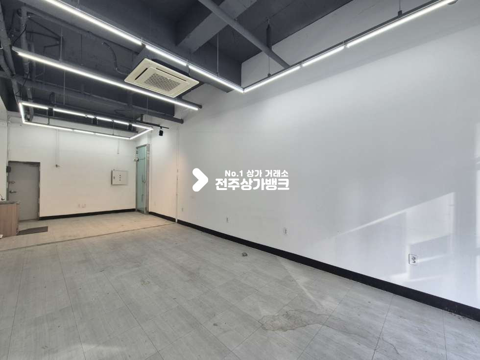 전북 전주완산구 효자동2가 ○효자동 신시가지 1층상가. 판매시설 추천!○ 월세 매물번호 16720 사진 3