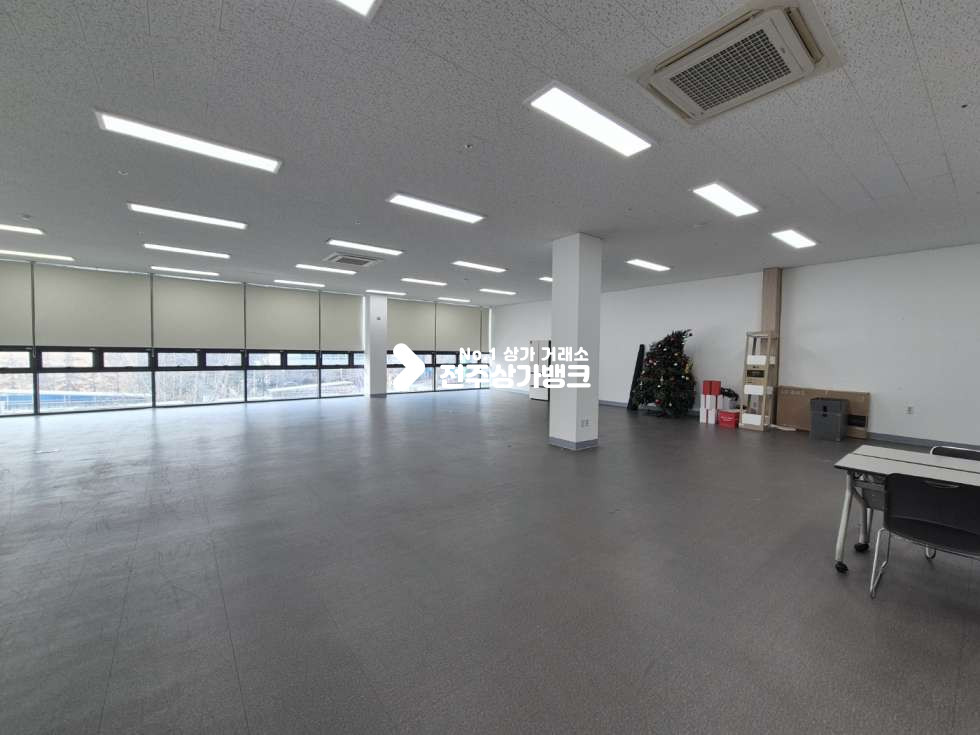전북 전주완산구 서신동 ○서신동 2층상가. 편한위치. 편한주차. 기업체 센터 추천 ○ 월세 매물번호 16749 사진 1