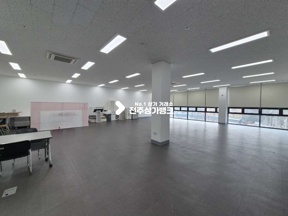 전북 전주완산구 서신동 ○서신동 2층상가. 편한위치. 편한주차. 기업체 센터 추천 ○ 월세 매물번호 16749 사진 4