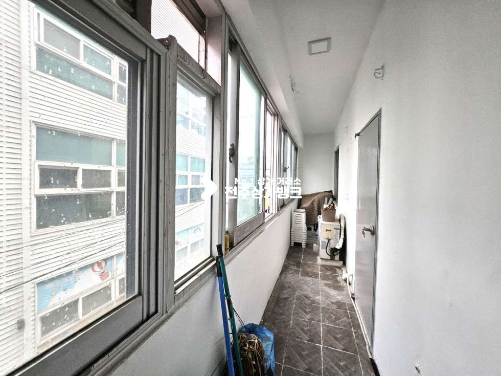 전북 전주완산구 중화산동2가 올~리모델링 으로 깨끗한 2층 상가 월세 매물번호 13620 사진 8