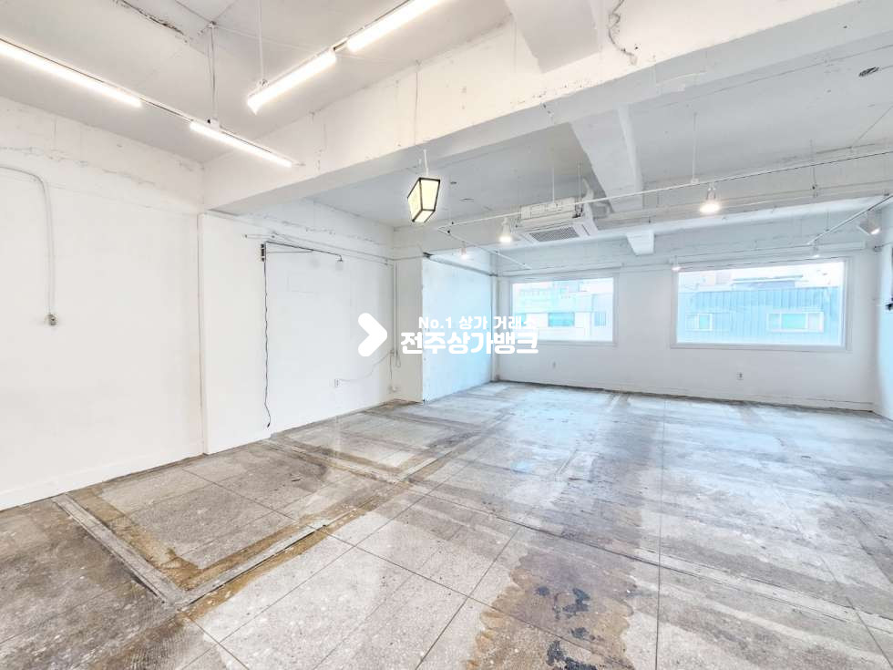 전북 전주완산구 다가동3가 ●홍보효과좋은상가●25평●즉시입주가능● 월세 매물번호 16772 사진 5