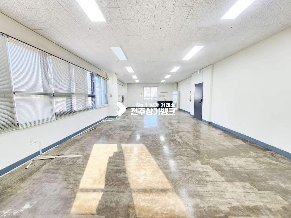 전북 전주완산구 효자동2가 신축. 교육청 부근 넓은 사무실 상가. 즉시입주가능. 월세 매물번호 16788 사진 4