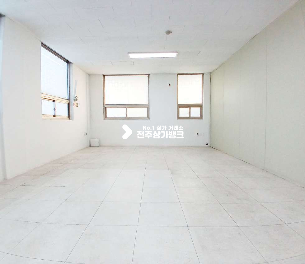 전북 전주완산구 중화산동2가 중산초 부근. 저렴한 대형 사무실상가 월세 매물번호 16791 사진 5
