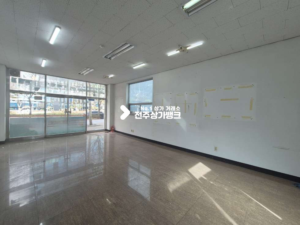전북 전주완산구 효자동2가 ○효자동 남노갈비 인근 1층상가. 판매시설추천 ○ 월세 매물번호 16801 사진 1