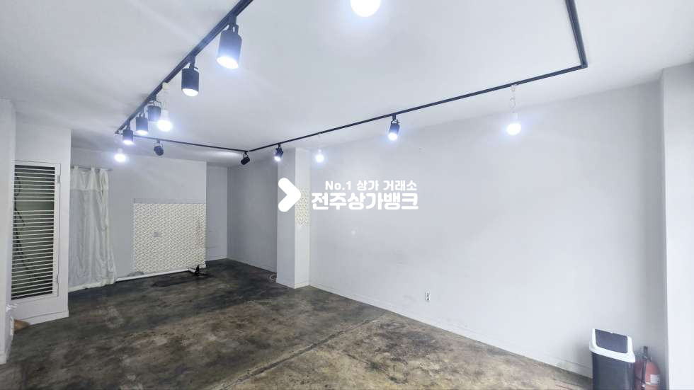 전북 전주덕진구 송천동1가 송천동1가 유동인구 많은 1층상가 임대 13평형 즉시입주가능 월세 매물번호 16805 사진 1