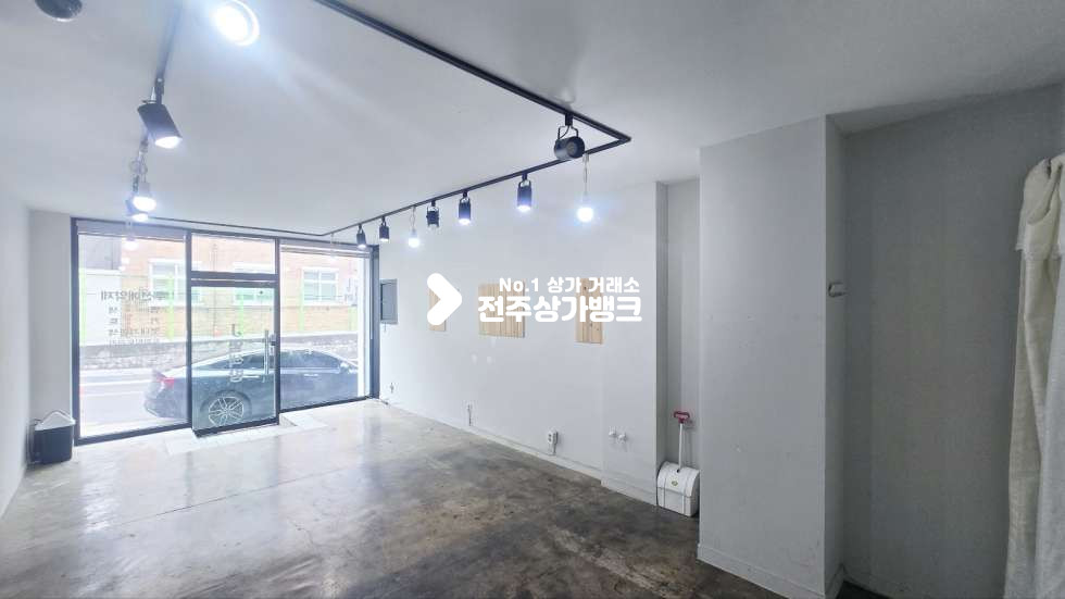 전북 전주덕진구 송천동1가 송천동1가 유동인구 많은 1층상가 임대 13평형 즉시입주가능 월세 매물번호 16805 사진 3