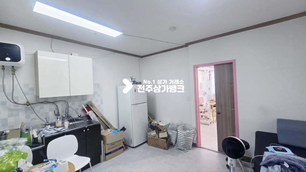 전북 전주덕진구 송천동1가 송천동1가 무권리금 미용샵 양도양수 세입자분 에어컨만 가져가심 ! 즉시입주가능 월세 매물번호 16807 사진 6