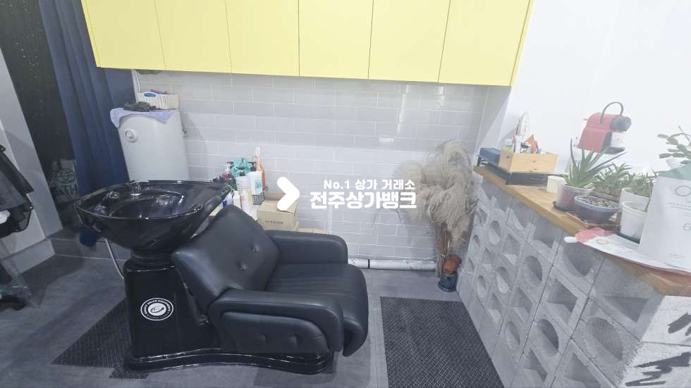 전북 전주완산구 효자동3가 효자동3가 서곡지구 유동인구 많은 월세 저렴한 미용실 양도양수 권리금 시설집기 일체 ! 월세 매물번호 16071 사진 6