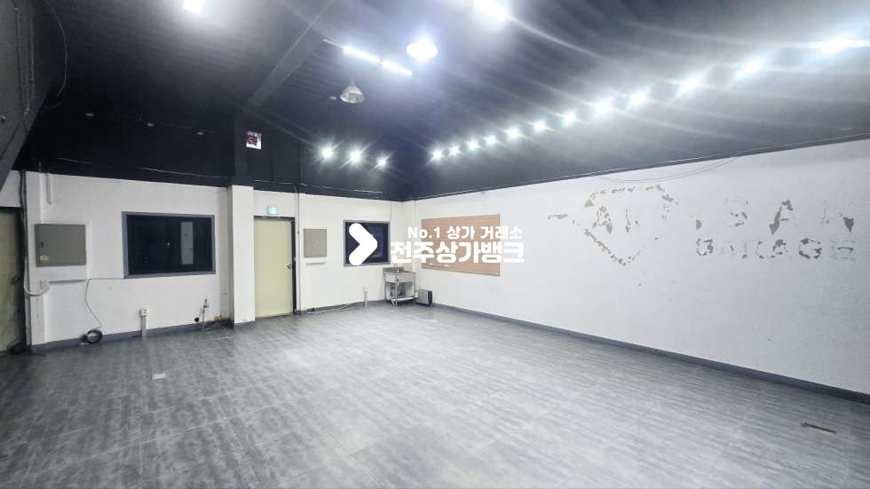 전북 전주덕진구 호성동2가 주차장넒은 1층 상가 자동차업종으로 강력추천 즉시입주가능 월세 매물번호 16829 사진 4