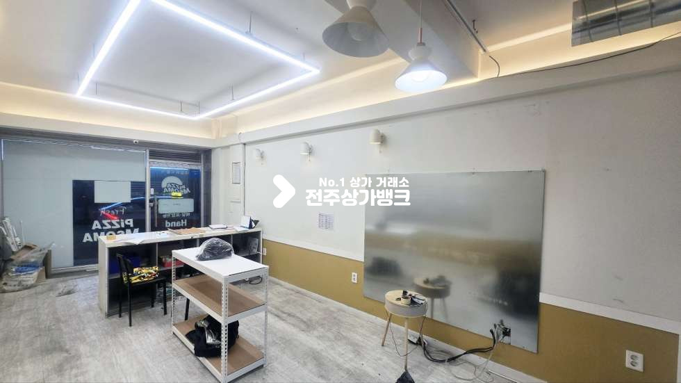 전북 전주덕진구 금암동 내부시설 깔끔 , 배달업종이나 간이 음식 강력추천 ! 권리금 저렴 !즉시입주가능 월세 매물번호 16832 사진 4