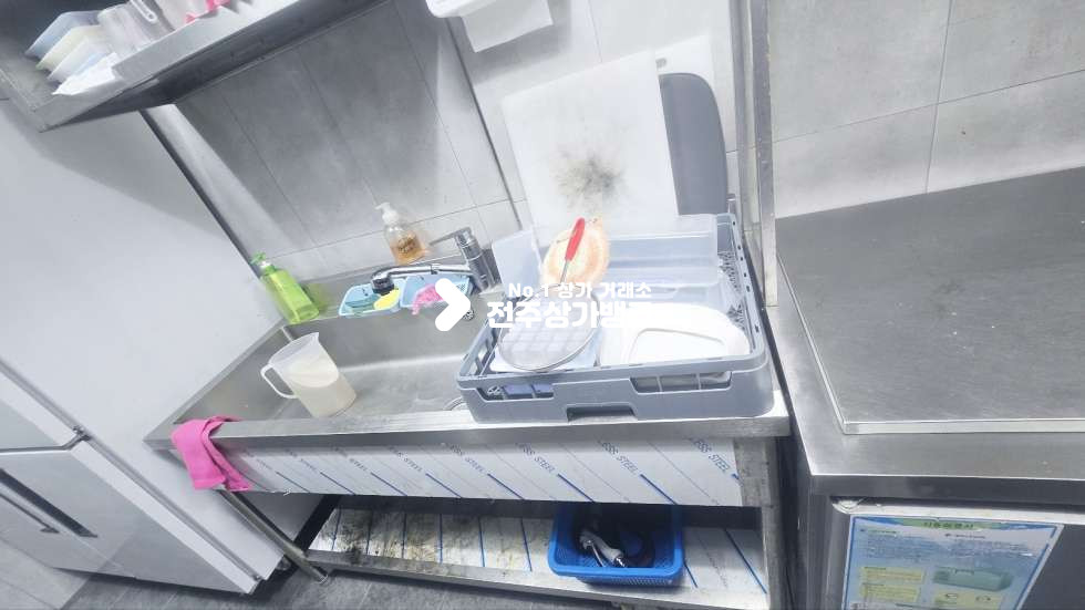 전북 전주덕진구 금암동 내부시설 깔끔 , 배달업종이나 간이 음식 강력추천 ! 권리금 저렴 !즉시입주가능 월세 매물번호 16832 사진 7