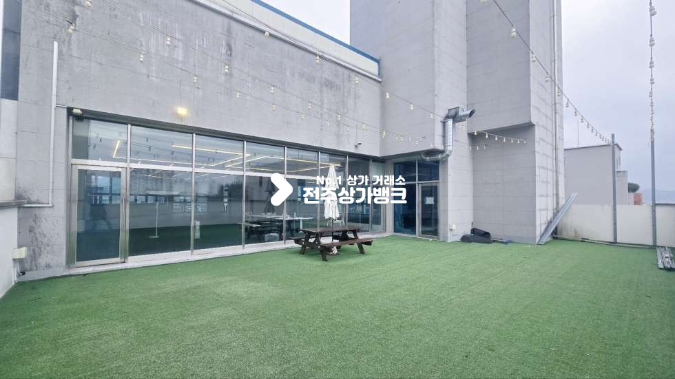 전북 전주덕진구 중동 내부 인테리어 , 서비스 면적 30평형 (인조잔디) 즉시입주가능 월세 매물번호 16846 사진 16