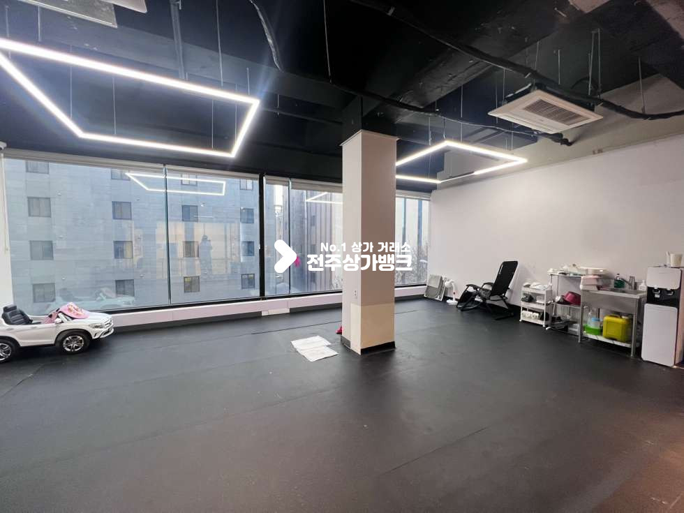 전북 전주완산구 효자동3가 효자동 신시가지 애견유치원 양도양수 , 옥상까지 사용가능 ! 월세 매물번호 16848 사진 7