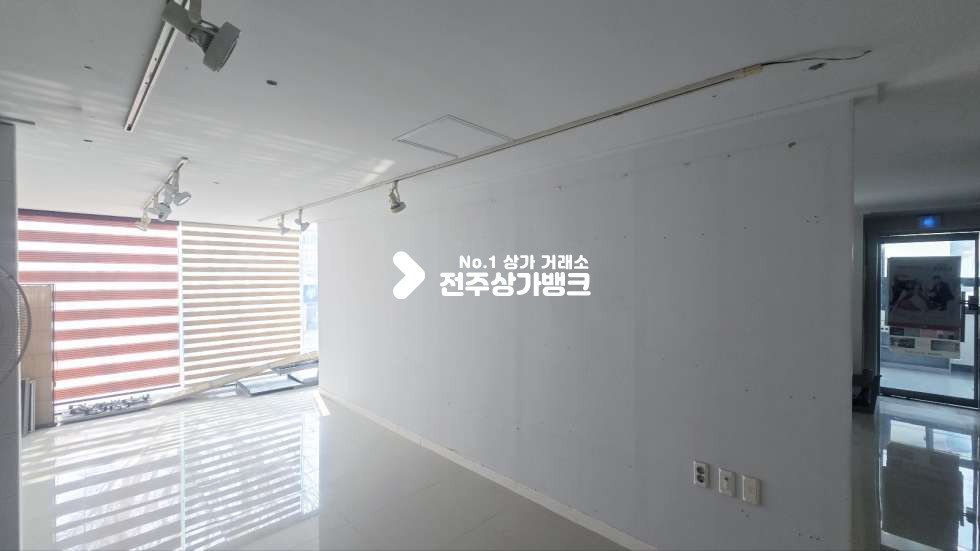전북 전주완산구 효자동3가 효자동3가 유동인구많아 광고효과좋은 2층상가 임대 월세 매물번호 16853 사진 5