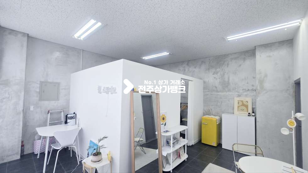 전북 전주완산구 중화산동2가 중화산동2가 저렴한가격으로 1인미용샵 강력추천 ! 즉시입주가능 월세 매물번호 16854 사진 1