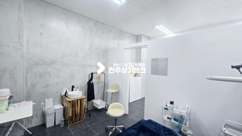 전북 전주완산구 중화산동2가 중화산동2가 저렴한가격으로 1인미용샵 강력추천 ! 즉시입주가능 월세 매물번호 16854 사진 5